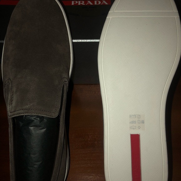 >BRAND NEW< Prada men slip on shoes- US 9 - Picture 4 of 6
